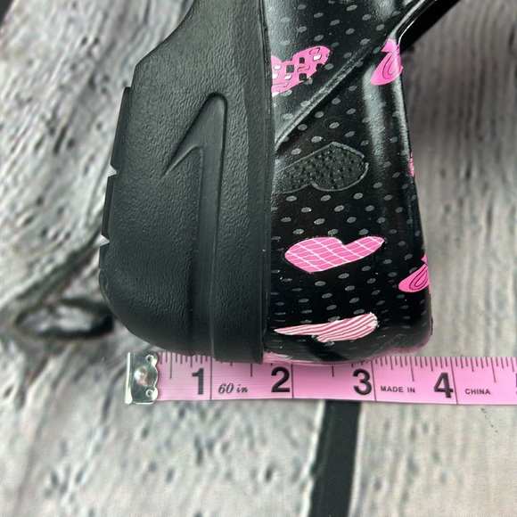 ANYWEAR Black & Pink Hearts Breast Cancer Awareness Slip On Professional Clogs - Picture 8 of 17